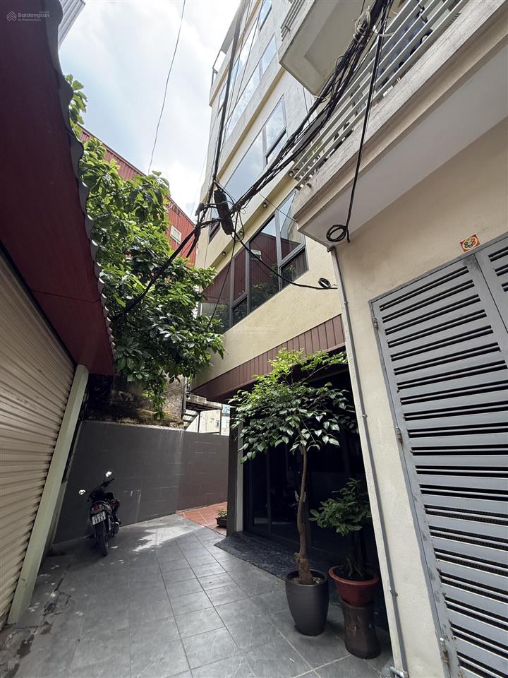 15.5 tỷ sở hữu nhà thang máy gara ô tô trung tâm nguyễn văn cừ  khó tìm căn thứ hai