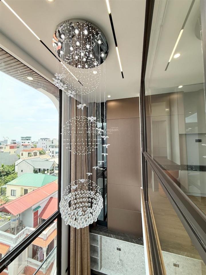 Đón sóng hồng tiến kéo dài  nhà 7 tầng thang máy  gara ô tô  ngọc thụy  19.2 tỷ