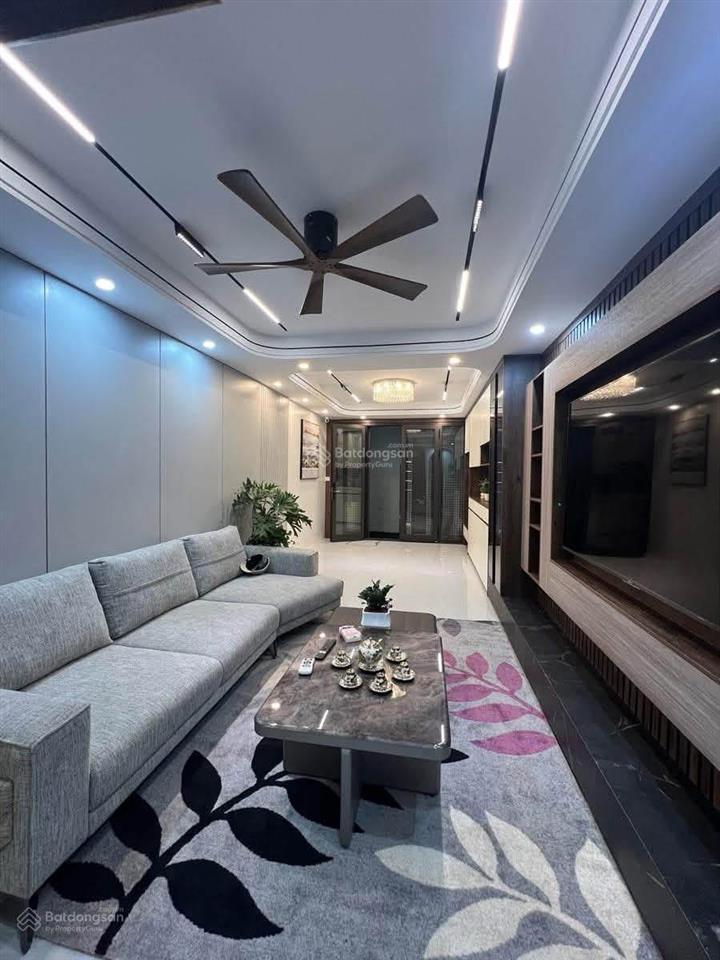 Tây sơn  nhà mới 6 tầng thang máy  chỉ 10m ô tô  full nội thất  12,3 tỷ