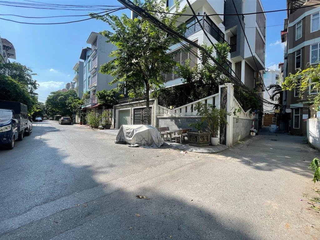 29 tỷ bồ đề  83m2  mt 5,5m  gara 4 ô tô  8 tầng thang máy  gần hồ  cầu trần hưng đạo