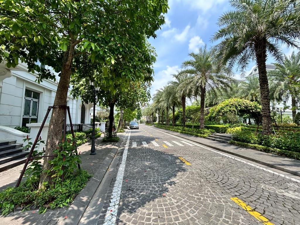 Biệt thự elegant park villa  sân vườn riêng  4pn thang máy  full nội thất