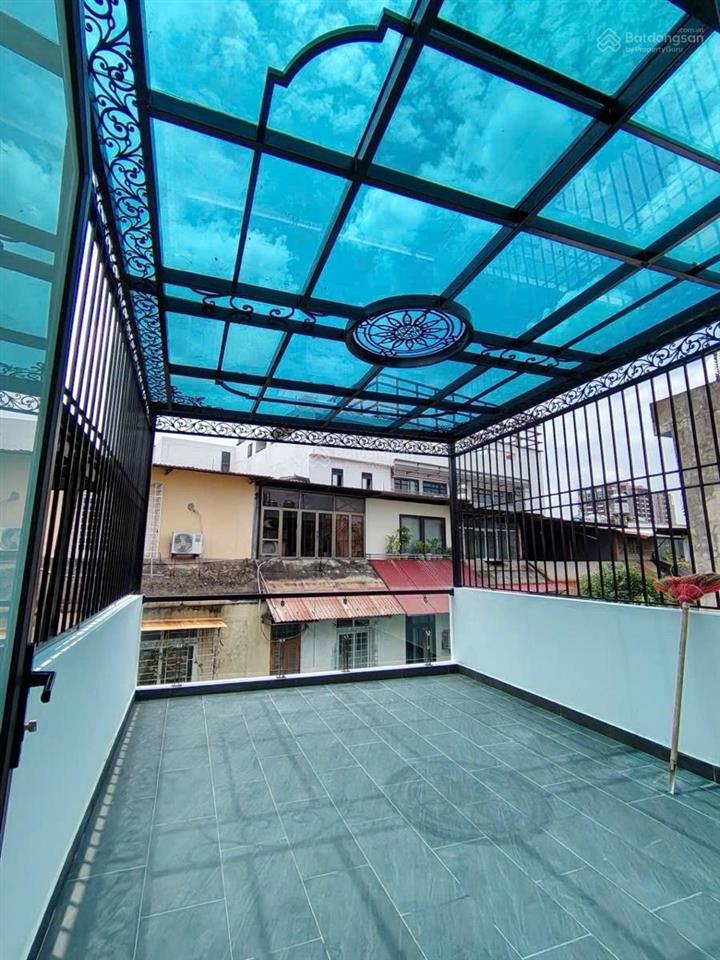 Bán nhà ngọc lâm đẹp long lanh 30m2, ô tô tránh, vỉa hè. chỉ việc xách vali về ở và kinh doanh ngay