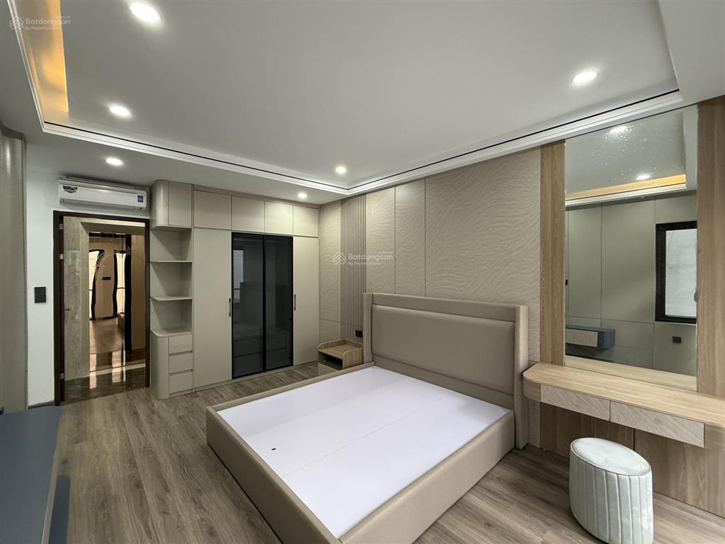 Ngọc thụy  50m ra phố  6 tầng thang máy  4 ngủ ở sướng  giữ tài sản  13,8 tỷ