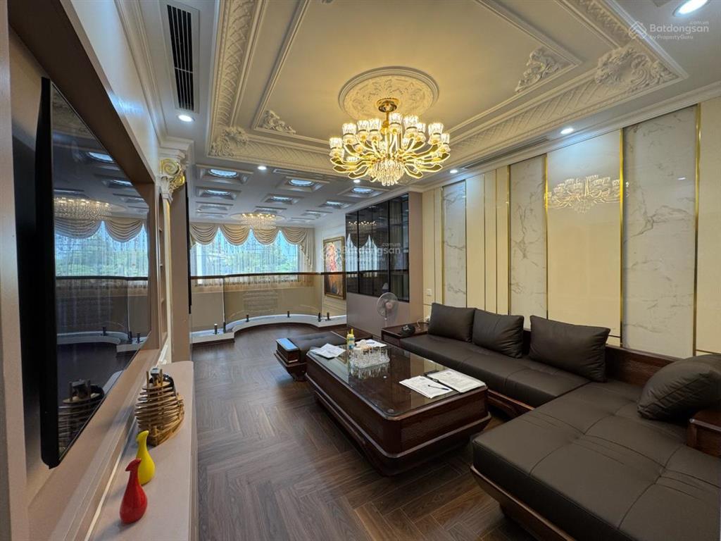 Mặt phố hồng tiến bồ đề 50m2  7 tầng thang máy  gara ô tô  kinh doanh  26,5 tỷ