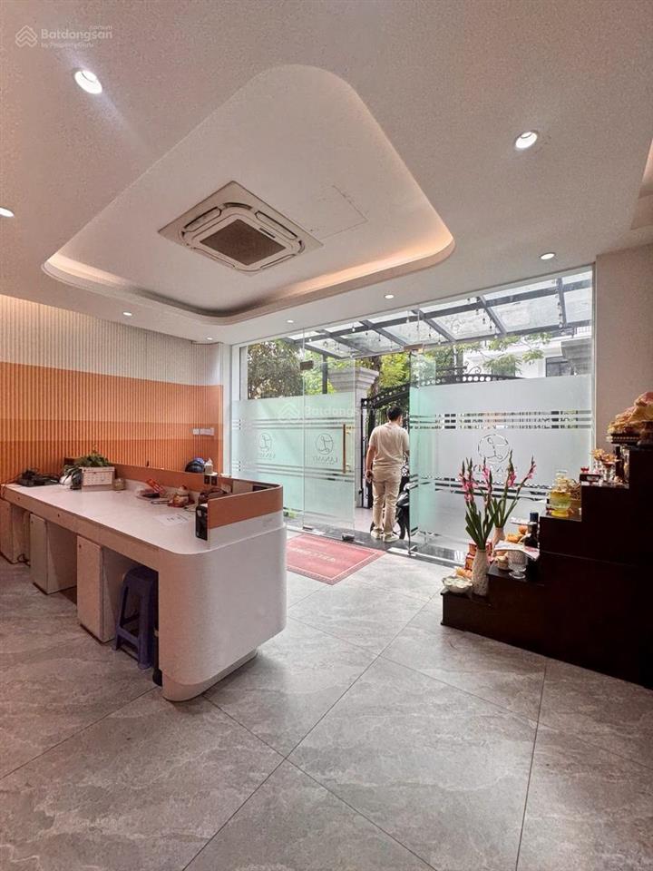 Liền kề hoàng như tiếp  bồ đề 114m2  7 tầng thang máy  vừa ở vừa kd, dòng tiền 500tr/năm.