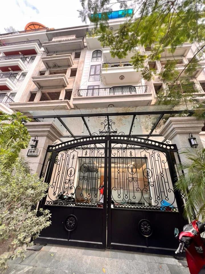 Liền kề hoàng như tiếp  bồ đề 114m2  7 tầng thang máy  vừa ở vừa kd, dòng tiền 500tr/năm.