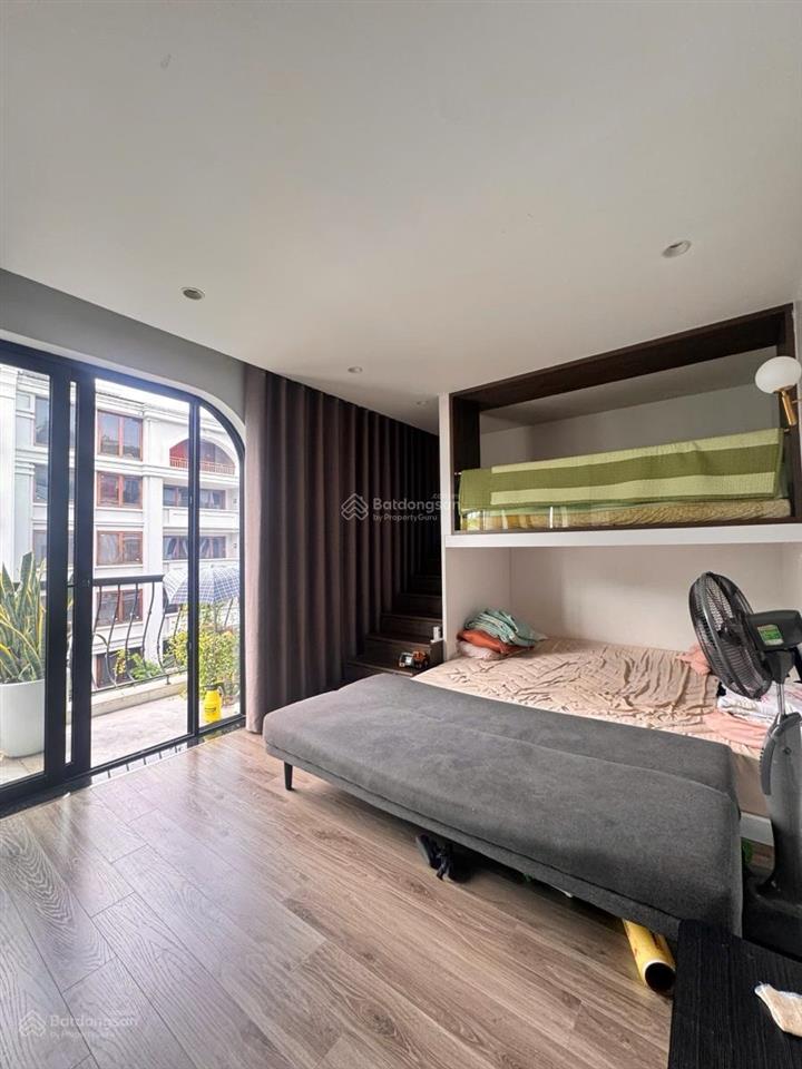 Liền kề hoàng như tiếp  bồ đề 114m2  7 tầng thang máy  vừa ở vừa kd, dòng tiền 500tr/năm.