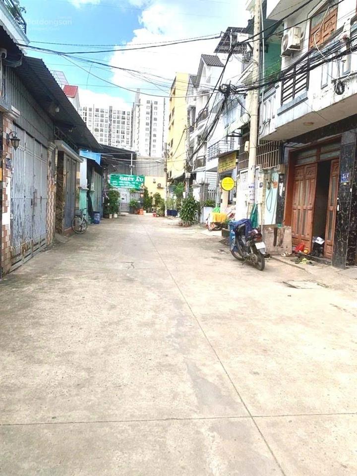 Cách mt 50m lô đất dt126,4m² (6,1x20) đường tx13, phường thạnh xuân,q12.hẻm 10m