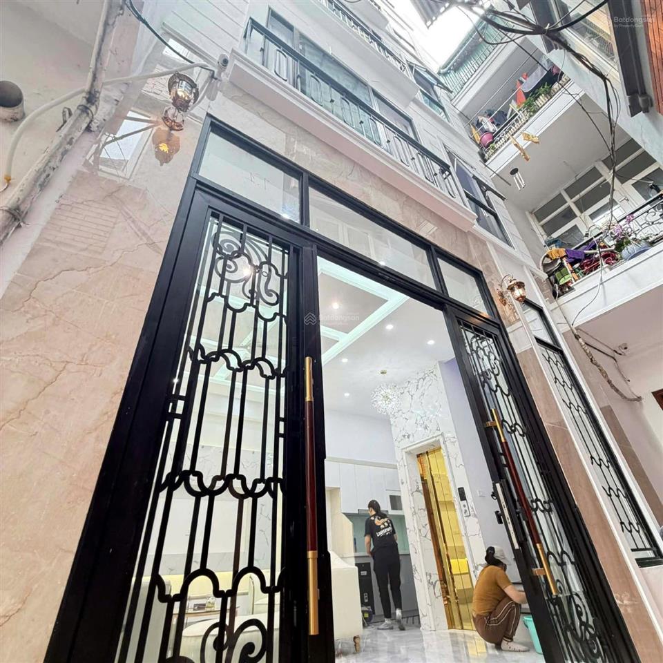 Đống đanhà mới 6 tầng thang máy 4 pn đủ công năng chỉ 10m ra ô tô