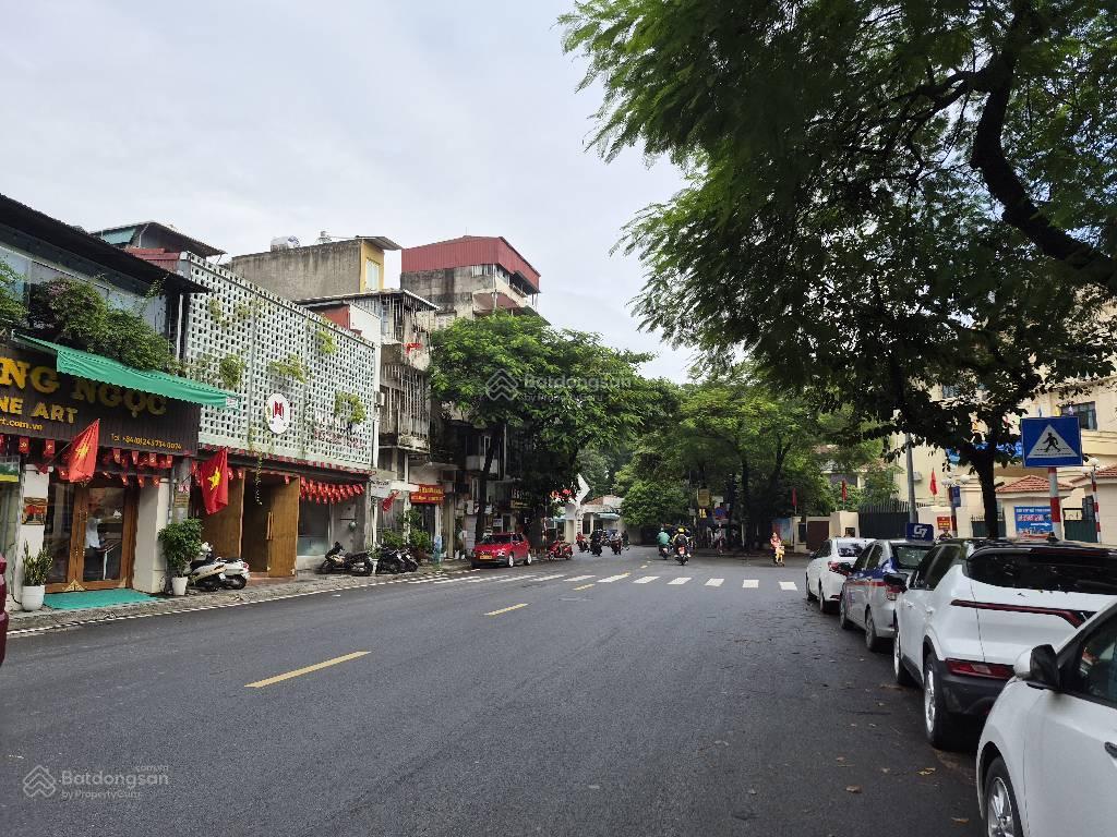 Bán đất tặng nhà cấp bon mặt phố đội cấngiá đầu tư
dt161,mt5m nở hậu