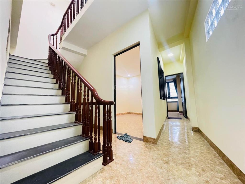 Cực vip đống đa  nhà đẹp dân xây ở ngay  30m ra phố mới la thành  vành đai 1  ngõ thông tứ tung