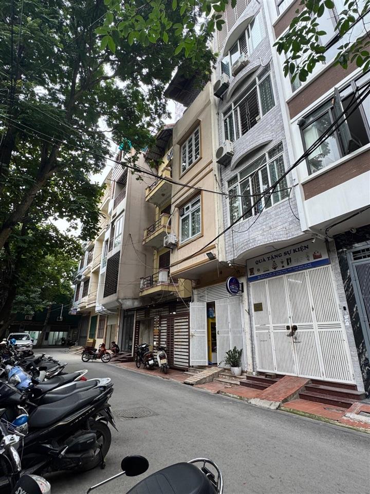 Phân lô ô tô chạy vòng quanh dân xây kcbt cực tâm huyếtkhu vực dân trí cao không qui hoạch