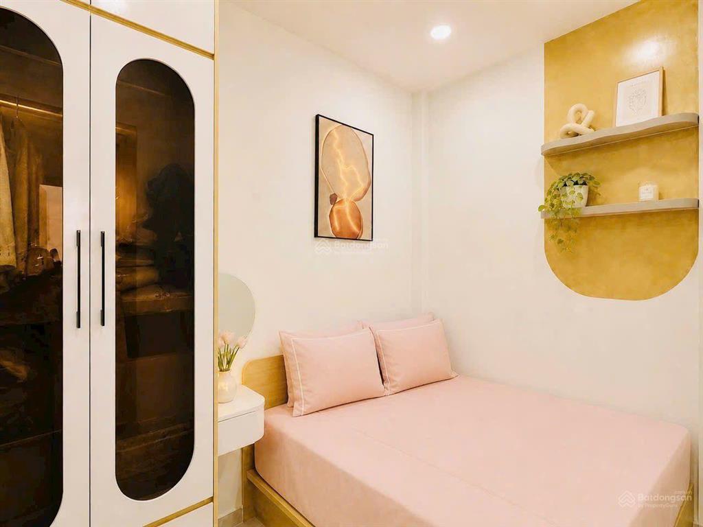 Siêu phẩm đẹp p26 q bình thạnh 1 trệt 2 lầu sân thượng 4ty390tl