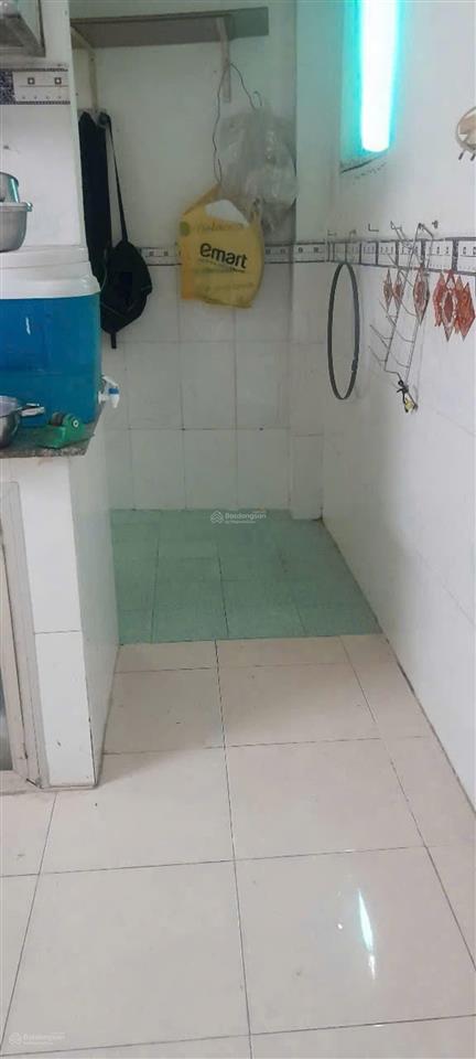 Nhà trệt lầu đ38 hbc 10tr/tháng