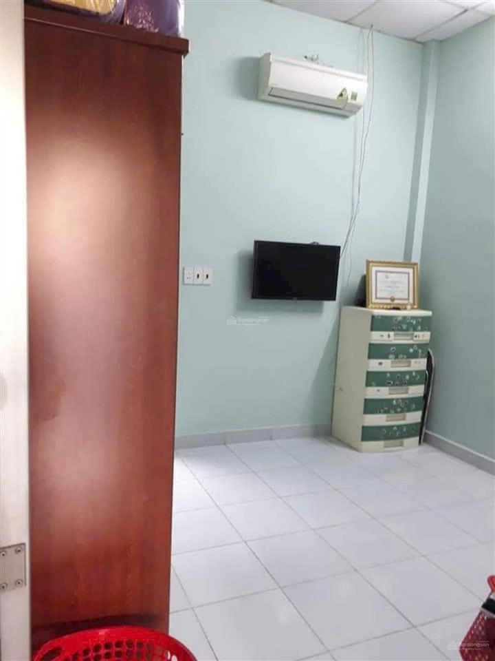 Nhà 2 tầng hẻm ba gác khả vạn cân hbc 9tr/ tháng
