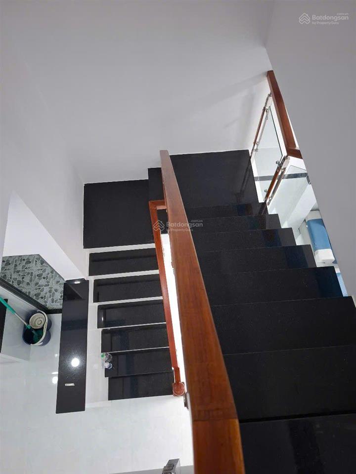 Bán nhà mới đẹp đ46 hbc 45m, 2tỷ3 tl