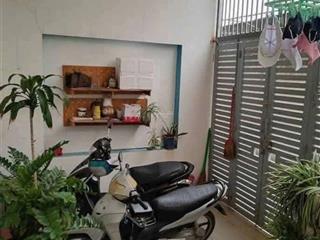 Nhà đẹp 2 tầng ngang 6m 10tr/ tháng đs6 hbp