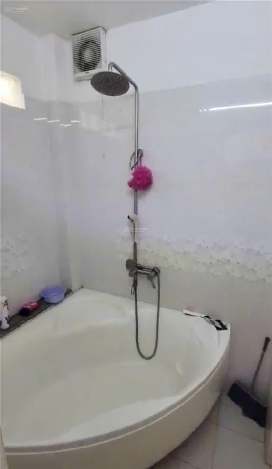 Nhà đẹp 2 tầng ngang 6m 10tr/ tháng đs6 hbp