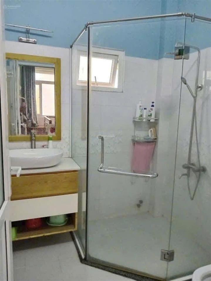 Nhà đẹp 2 tầng ngang 6m 10tr/ tháng đs6 hbp