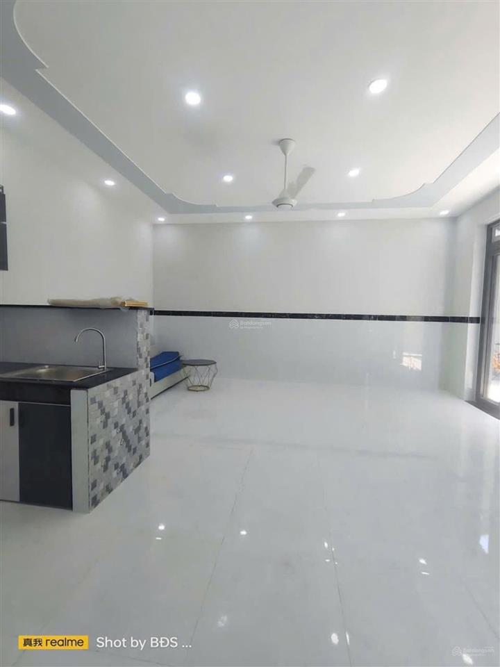 Nhà đẹp 2 tầng hxh quốc lộ 13 9tr/ tháng