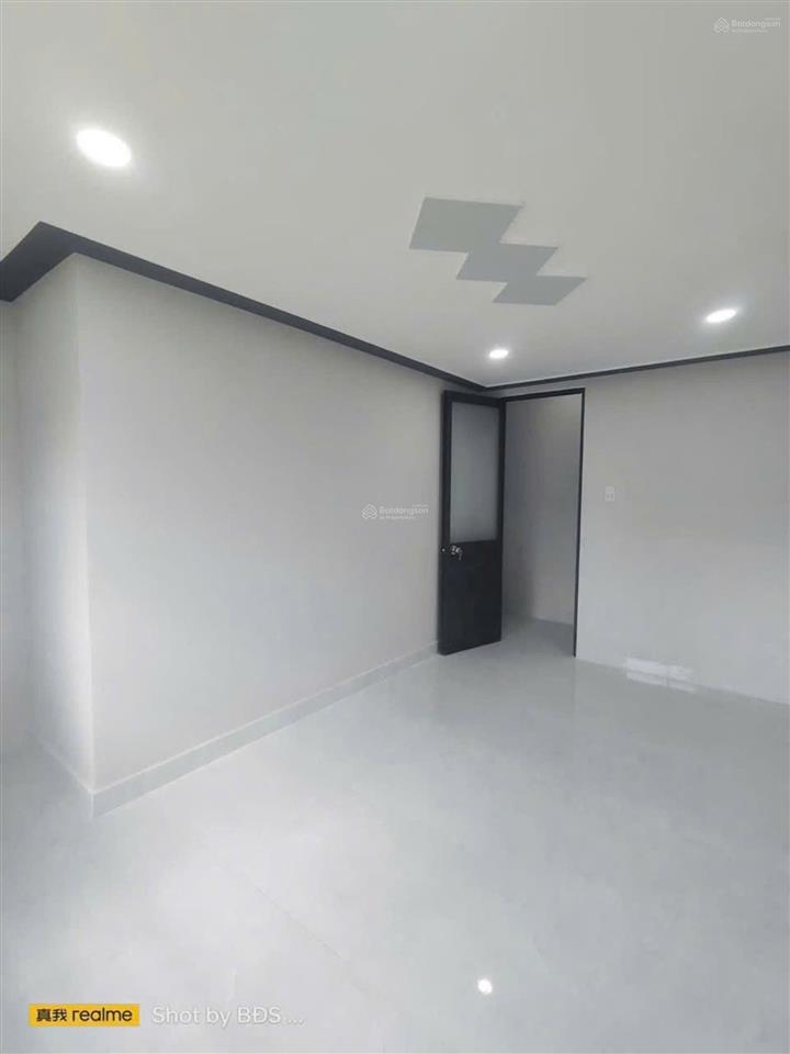 Nhà đẹp 2 tầng hxh quốc lộ 13 9tr/ tháng