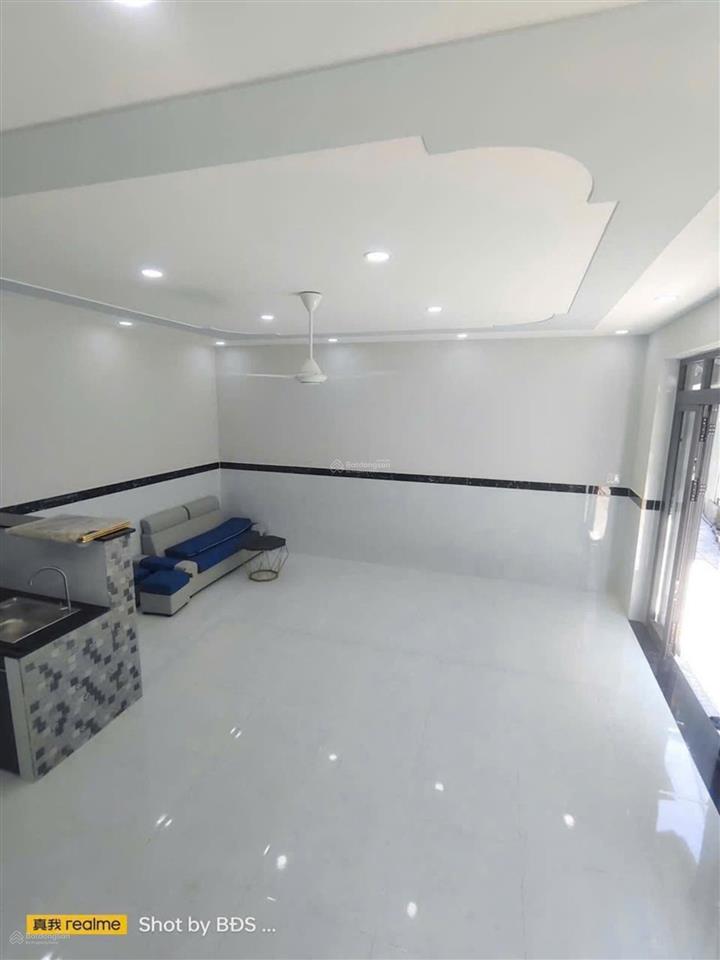 Nhà đẹp 2 tầng hxh quốc lộ 13 9tr/ tháng