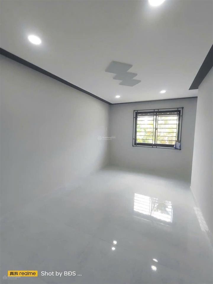 Nhà đẹp 2 tầng hxh quốc lộ 13 9tr/ tháng