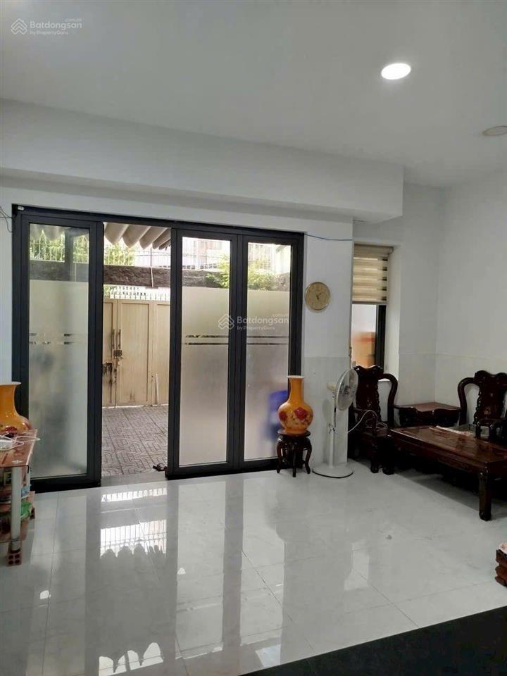 Bán nhà khu nhà thờ fatima 3 tầng 100m 9,2 tỷ thương lượng