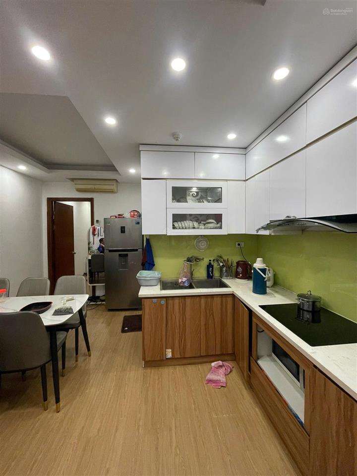 Bán căn hộ cc đẹp tại ct1 thạch bàn, 3,1 tỷ, 43 m2, nhiều tiện ích