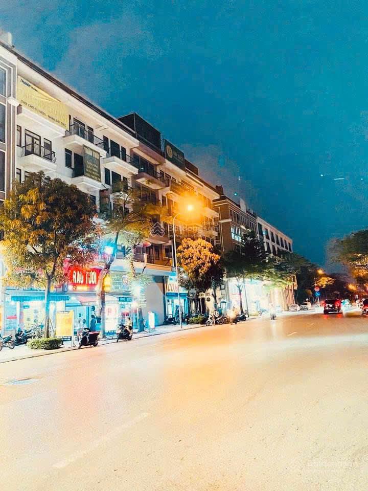 Chính chủ cần bán căn liền kề hải ngân thanh liệt 46m2 6 tầng mặt tiền 5m thiết kế thông sàn.