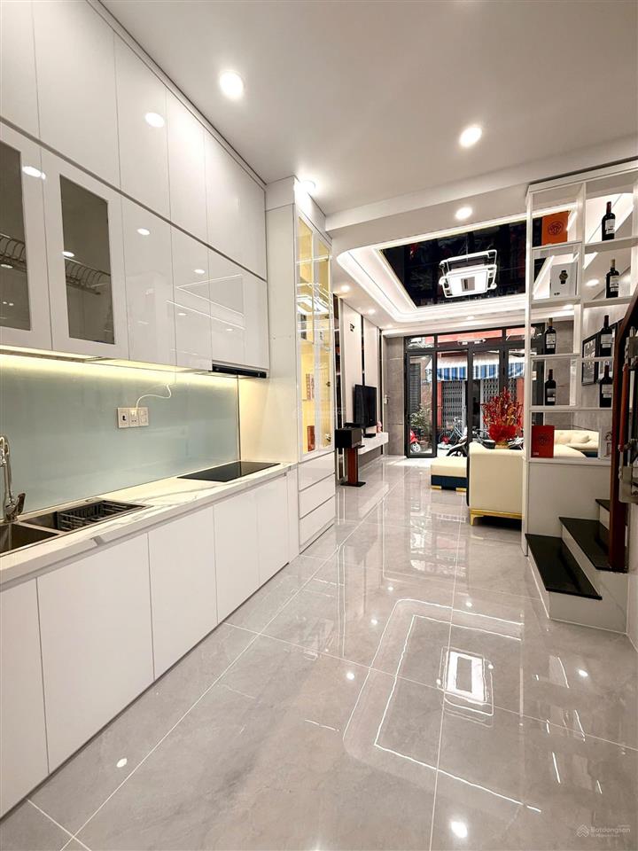 Bán nhà chính chủ 32/ ông ích khiêm, q11 (4.1x12m) nhà mới xông đất ở ngay năm bính ngọ 2026