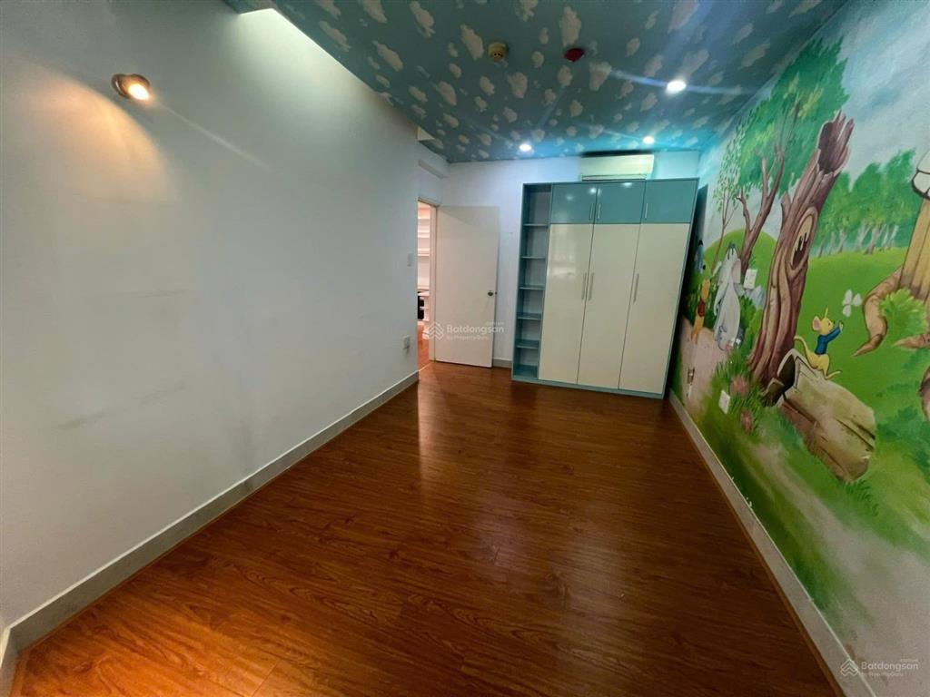 Bán chung cư cao cấp hùng vương plaza, quận 5  130m2, 3pn 3wc, view hồng bàng