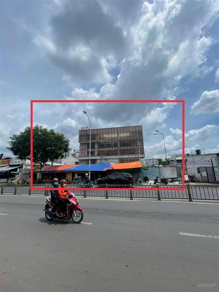 Bán đất mt lê đức thọ ,quận gò vấp dt 30x100m full thổ cư ctxd hầm + 10 tầng giá 250 tỷ