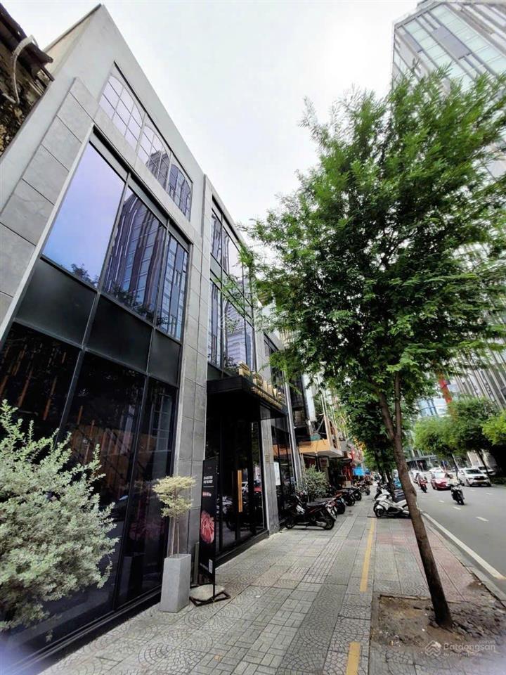 Bán nhà mt nam kỳ khởi nghĩa,p. bến nghé, quận 1 dt 15x37m  ctxd hầm + 10 tầng giá 350 tỷ tl