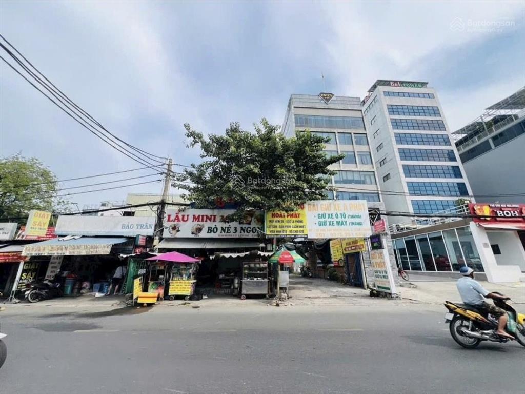 Bán nhà 3 tầng mt kinh doanh ung văn khiêm, bình thạnh dt 8x20m giá 32 tỷ tl  hđt 100 tr/tháng