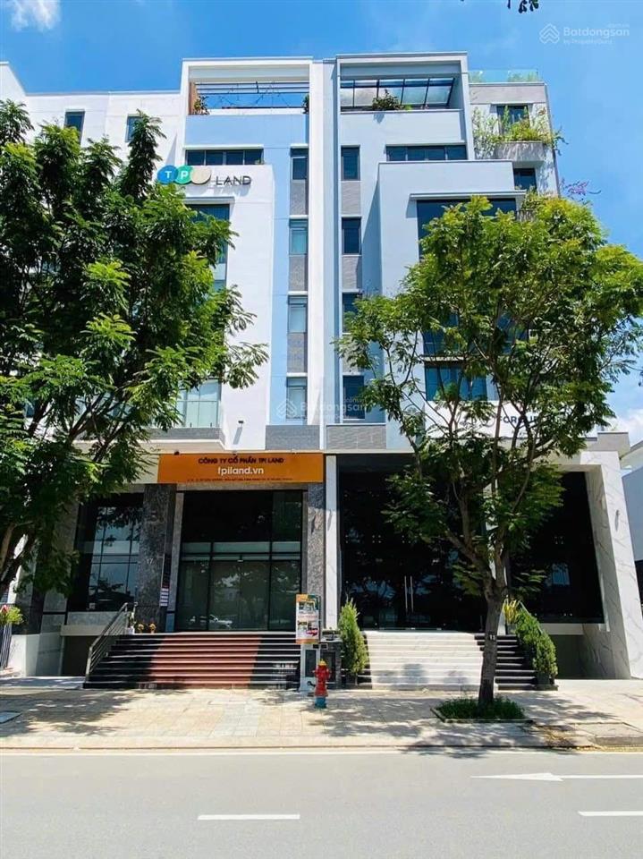Bán nhà view sông mt trần quý kiên, q2 dt 13x27m kết cấu hầm + 4 tầng giá 105 tỷ tl. 0901 488 ***