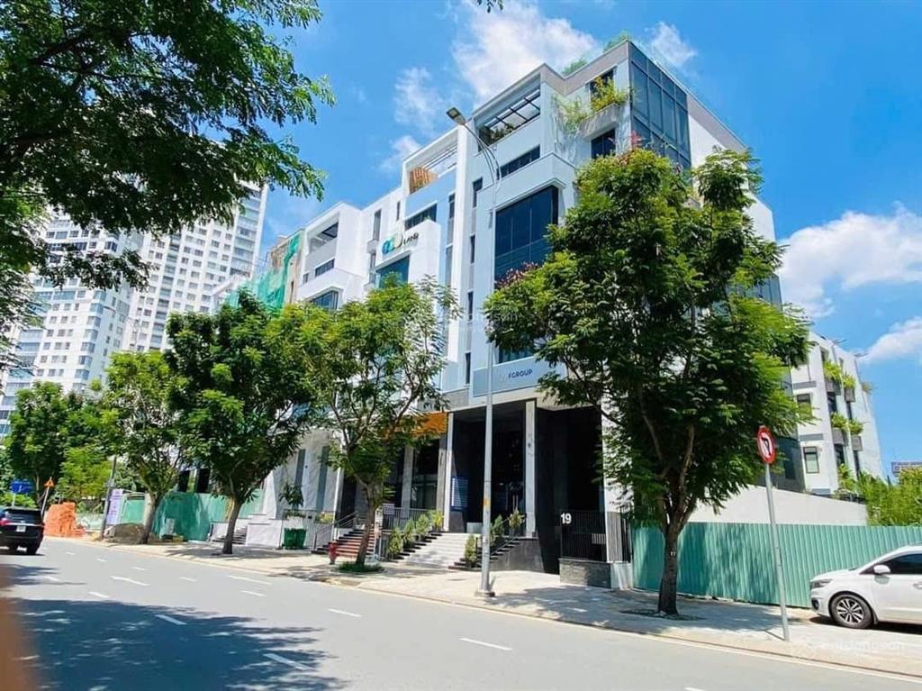 Bán nhà view sông mt trần quý kiên, q2 dt 13x27m kết cấu hầm + 4 tầng giá 105 tỷ tl. 0901 488 ***