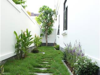 Bán biệt thự vườn full nội thất ngay góc công viên khu lavida vũng tàu 138m2 giá 13.5 tỷ tl