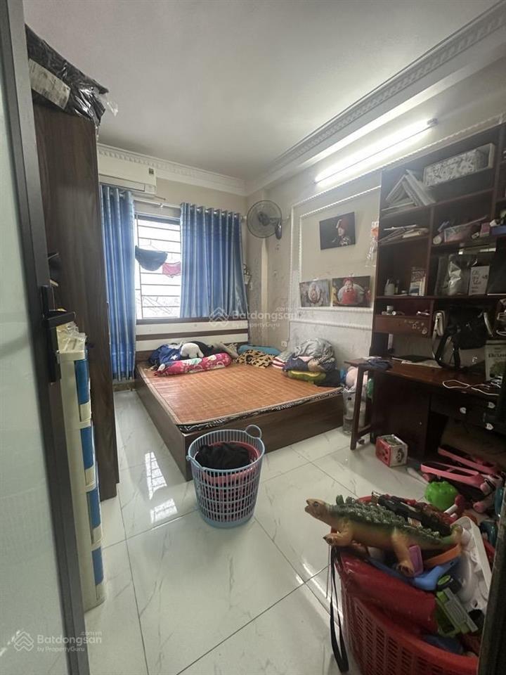 Chính chủ bán nhà hiếm ở giáp nhị 23m, 5 tầng, 3 phòng ngủ, ngõ rộng thoáng, chủ chào bán 5.7 tỷ