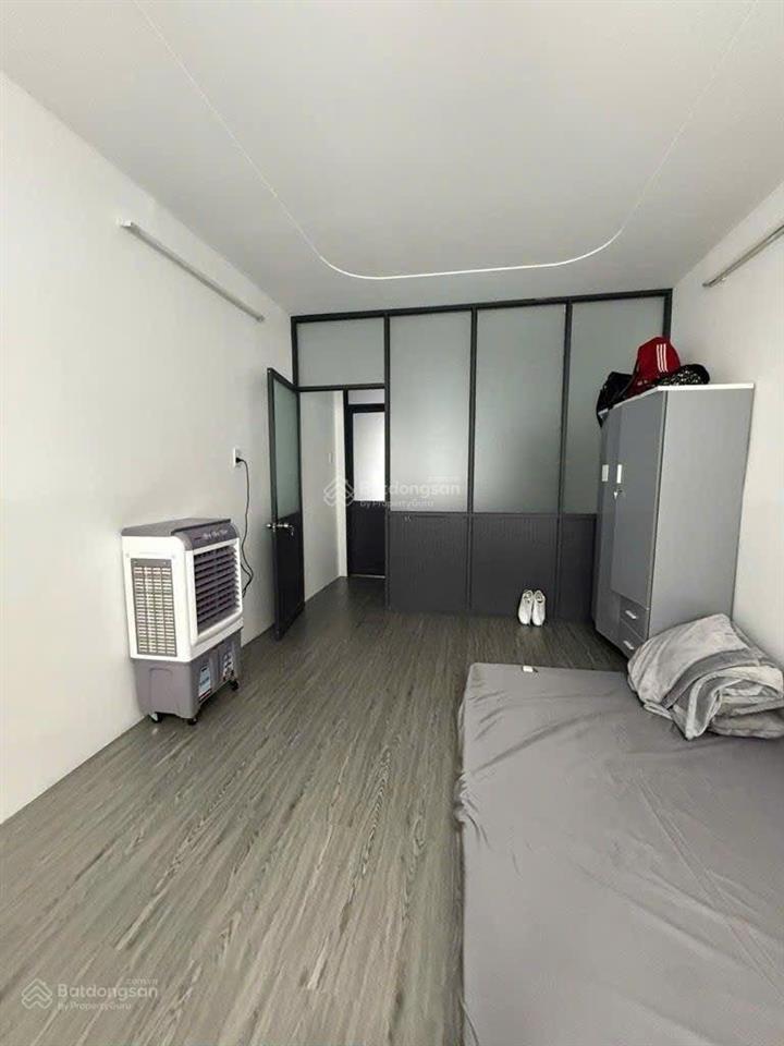 Hiếm  bán nhà 2 tầng đường huỳnh thị hai  oto đậu ngay cửa  khu dân trí cao  sổ riêng sang tên