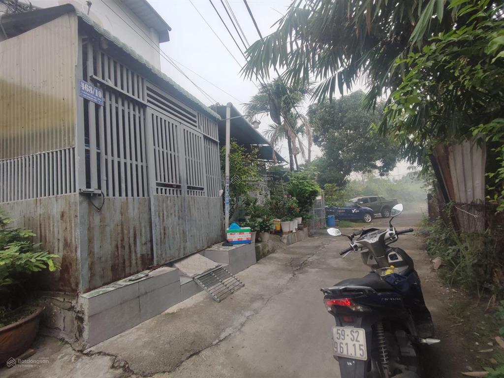 Hiếm  bán nhà 2 tầng đường huỳnh thị hai  oto đậu ngay cửa  khu dân trí cao  sổ riêng sang tên