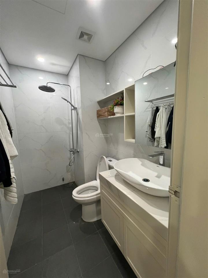 Giá tốt! cần bán nhanh căn 2pn căn hộ fpt2 khu đô thị fpt.