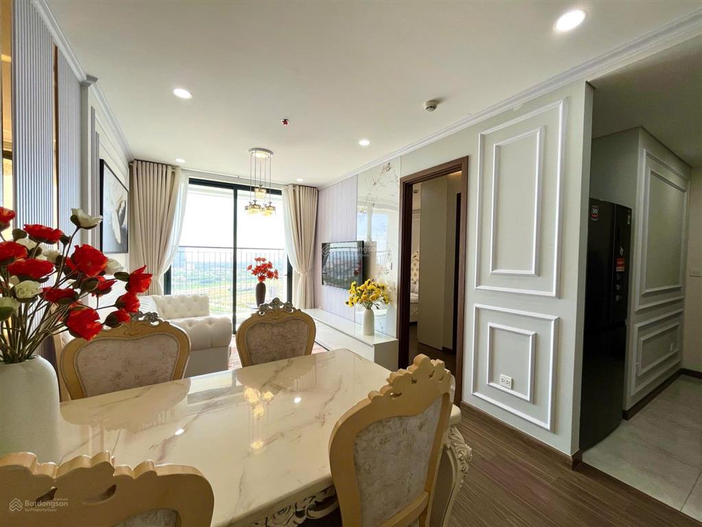 Bán căn hộ fpt 2pn tầng cao view biển full nội thất xịn sò.