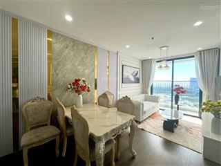 Bán căn hộ fpt 2pn tầng cao view biển full nội thất xịn sò.