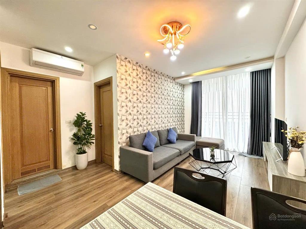 Bán căn 2pn view biển mỹ khê, full nội thất, sát ngay biển.