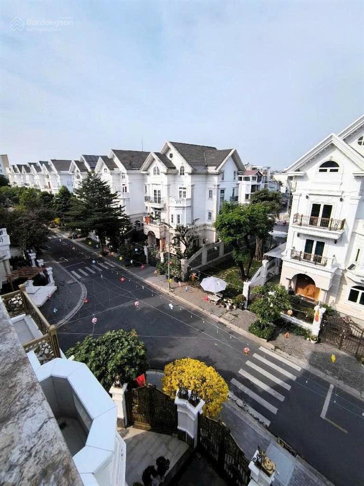 Biệt thự 9 x 20 full nội thất cao cấp trị giá 20 tỷ, cityland garden hills (khu emart), gò vấp
