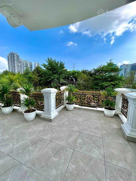 Gấp  bán rẻ biệt thự đơn lập dt khủng, full nt cao cấp, có hồ bơi, thang máy, view công viên sông