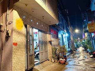 Bán nr 40m2 tại âu dương lân q8, nhỉnh 4 tỷ, xe hơi đổ cửa, căn góc cực thoáng , vuông vức