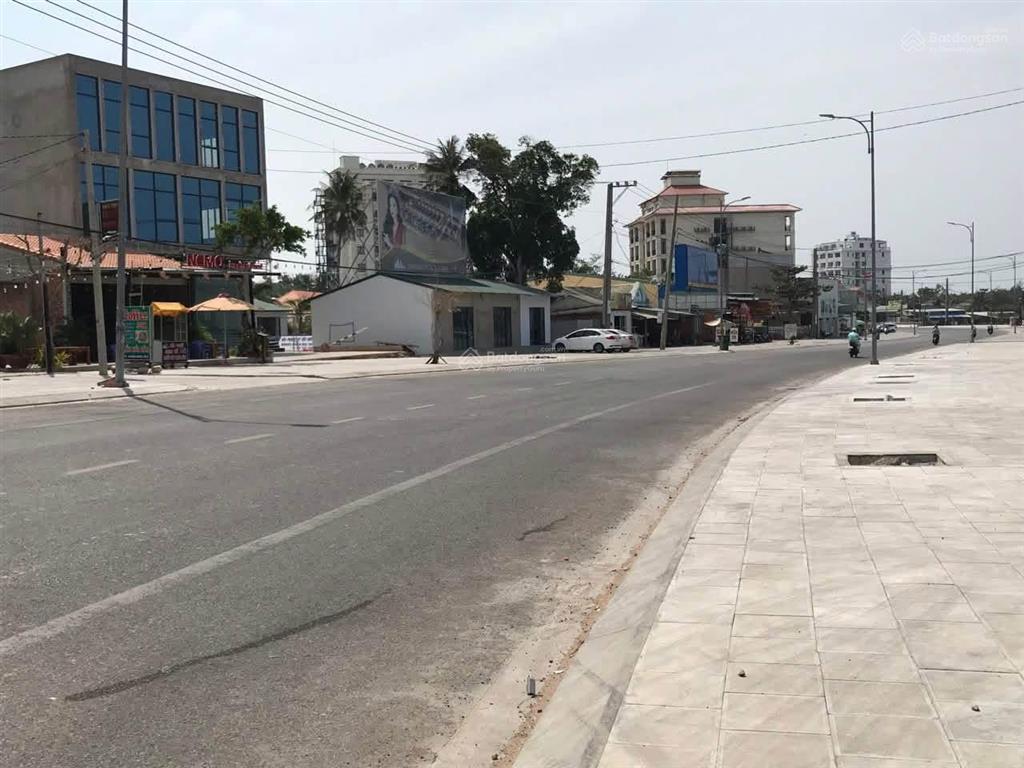 Bán đất mặt tiền trần hưng đạo giá đầu tư. giá tốt khu vực.