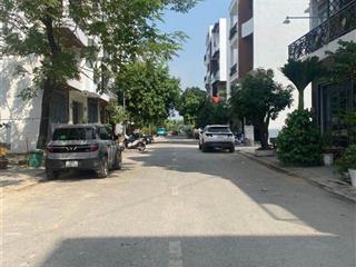 Bán nhà lê thị riêng quận 12, 4 tầng 63m2, đường 12m, giá 7.9 tỷ